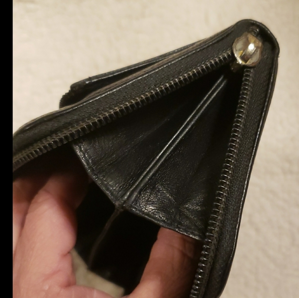 Black Zipper Wallet - Picture 11 of 15